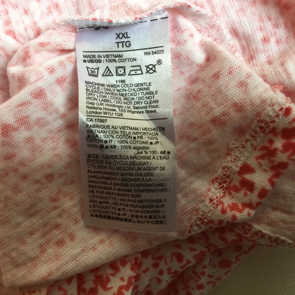 Cute Gap flare top w/ red and white star print XXL - Picture 4 of 10